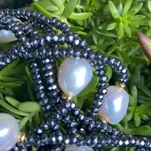 Vantel “Sparkles In the Sand” Necklace